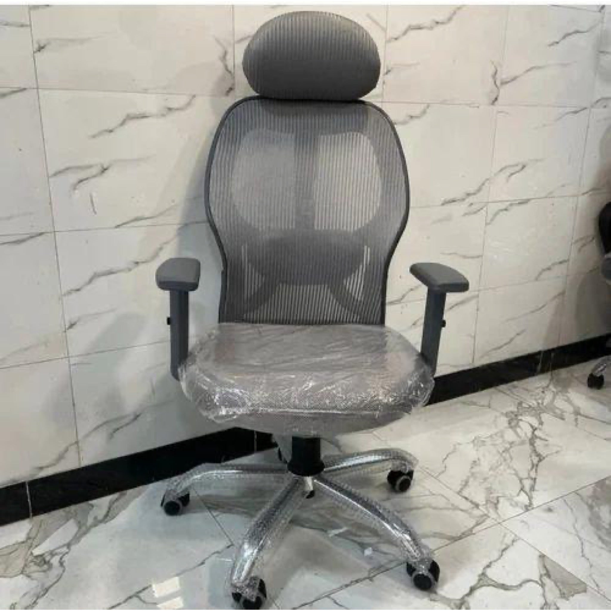 MSS39 Metri grey highback chair