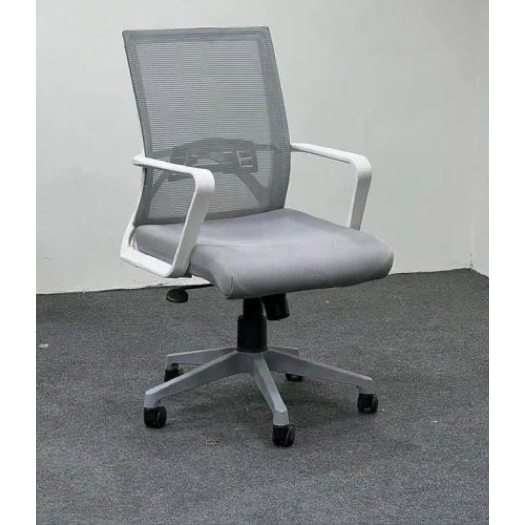 MSS41 Deluxe midback mech chair
